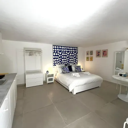 Liberty Depandance 1 * Bari