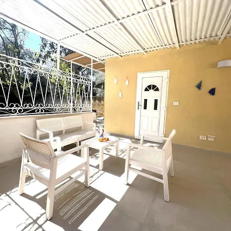 Liberty Depandance 1 Apartment